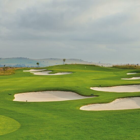 Hartbeespoort-ballooning-golf-course-south-africa-Luxury-golf-tours